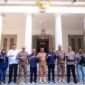 Gubernur Banten Andra Soni mengajak para pengelola media massa untuk memunculkan dan memelihara harapan dan optimisme masyarakat.(foto:ifakta/Lx)