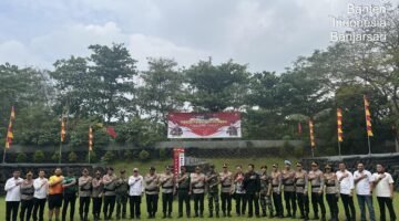 Kapolresta Tangerang Kombes Pol. Baktiar Joko Mujiono, S.I.K., M.M., turut ambil bagian dalam kejuaraan menembak “Duelling Plate” yang digelar di Lapangan Tembak Pendek Polda Banten, (foto:istimewa)