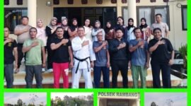 Kapolsek Rambang IPTU Zulkarnain Afianata bersama para peserta beladiri (Foto: Humas Polri/ifakta.co)
