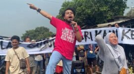 Aksi demo di pasar sentiong, Tobat, Balaraja, Kabupaten Tangerang. (Foto : Istimewa)