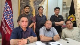 Kuasa hukum Iskandar Halim Munthe SH, MH dan rekan dalam Kasus Pencurian Kartu ATM dan penarikan uang Dihentikan Polisi. (Foto: Ifakta.co)