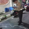 Polisi melakukan penanganan kecelakaan beruntun di Jalan Kamboja Raya, Palmerah, Jakarta Barat, Rabu (7/10/2026).